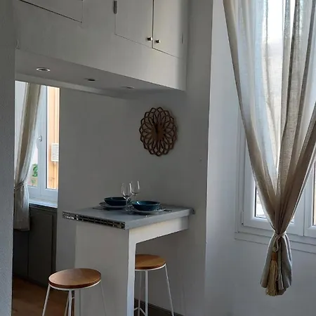 Elegant Pour 4 Personnes, A Quelques Pas De La Croisette