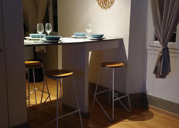 Apartment Elegant Pour 4 Personnes, A Quelques Pas De La Croisette