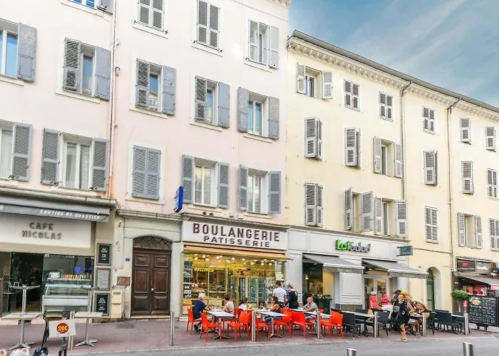 Elegant Pour 4 Personnes, A Quelques Pas De La Croisette Cannes